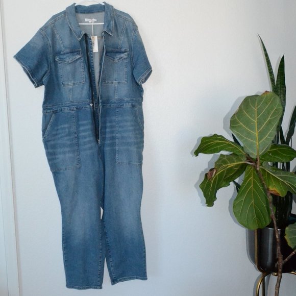 Good American Fit for Success Jumpsuit Size 7 (4XL) NWT - Picture 9 of 10